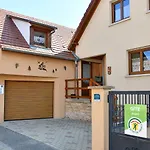 Au Calme, 2 Personnes, Proche Vignobles Et Chateaux, Animaux Acceptes, Terrasse Jardin - Fr-1-744-33 Holiday home Bergheim