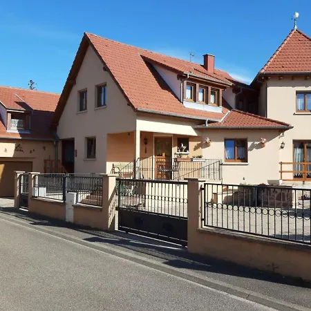 Au Calme, 2 Personnes, Proche Vignobles Et Chateaux, Animaux Acceptes, Terrasse Jardin - Fr-1-744-33 Bergheim